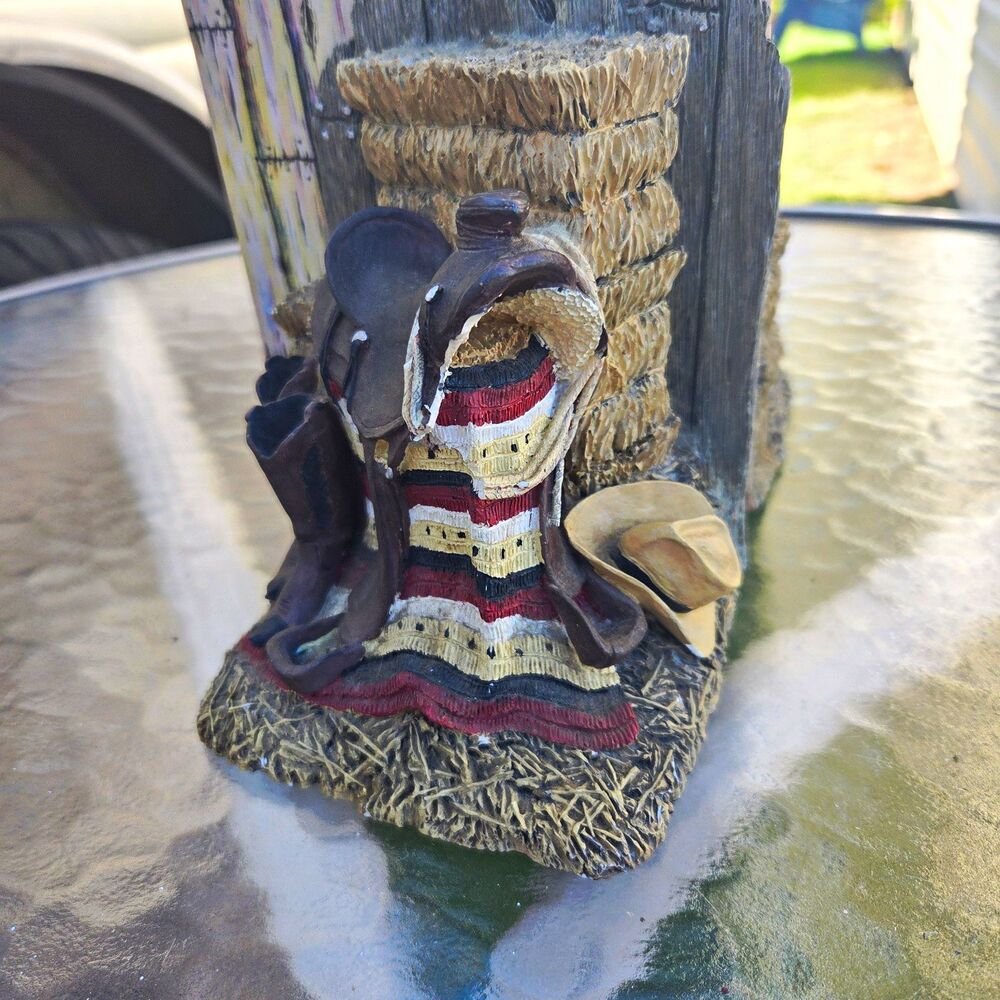 Figi Graphics 1992 Western Saddle Hay Bale Resin Bookends Pair 3D Painted